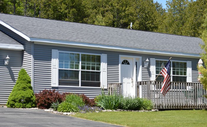 Carraig Beag cottage exterior, downtown Baileys Harbor